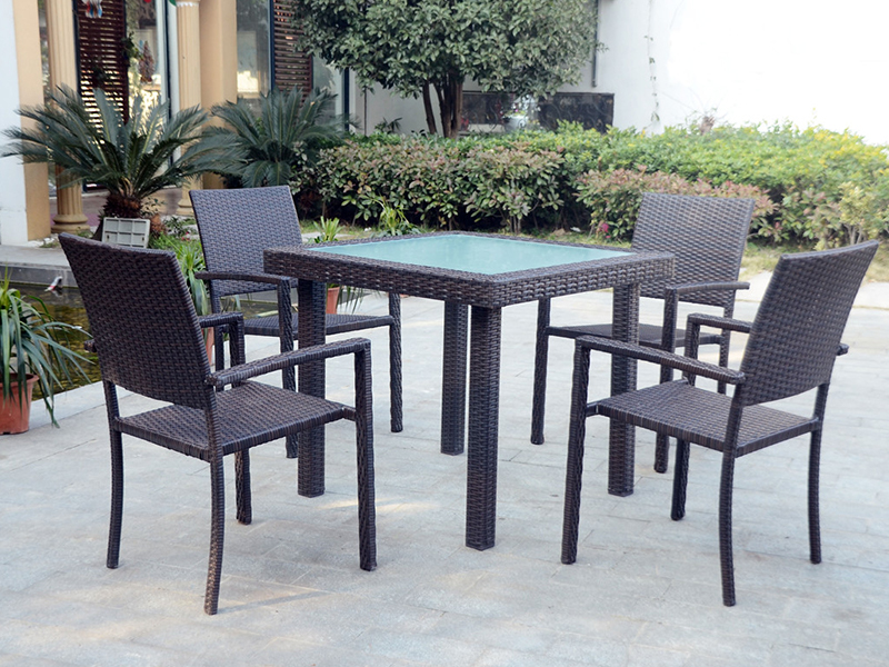 Rattan-ruokailusetti YQR-055