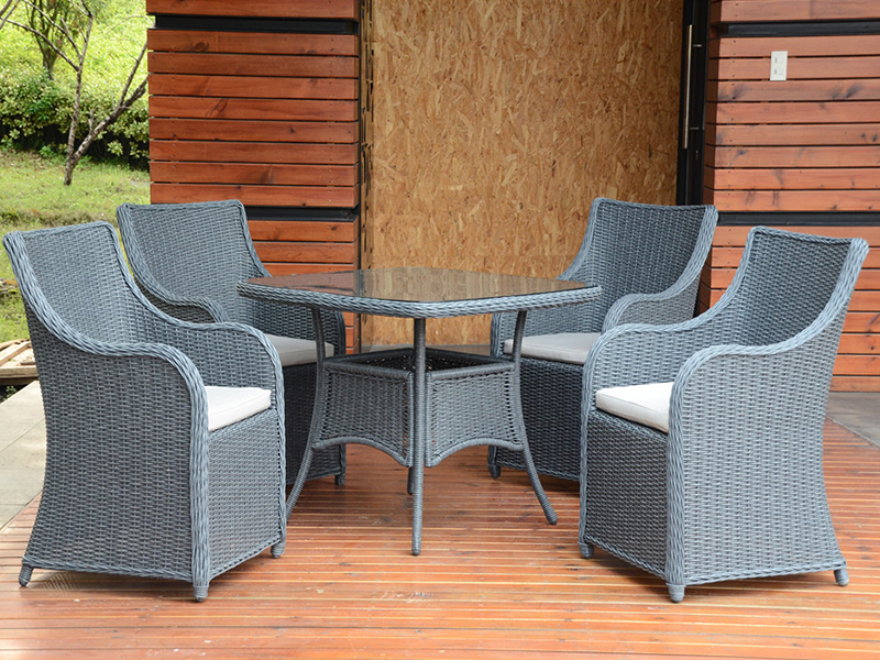 Rattan-ruokailusetti YQR-497
